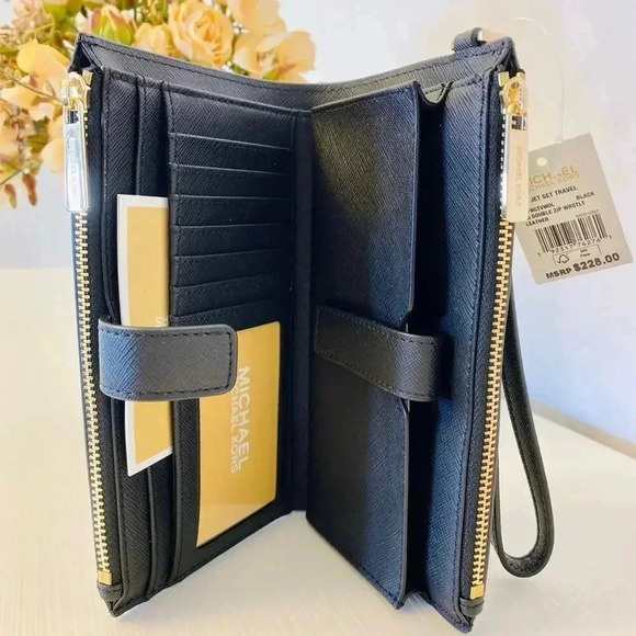 Michael Kors Purse & Wallet Avril Extra-Large Leather and Suede Tote Bag Black - Picture 11 of 12